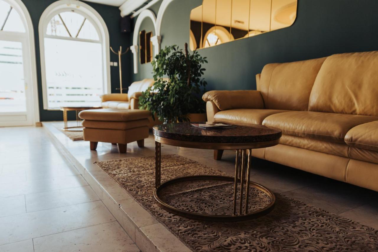 Dumalux Corner Apartment Subotica Ngoại thất bức ảnh